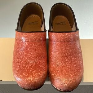 Dansko Clogs 39